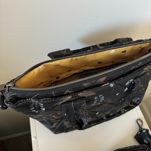 EUC LUG Dory Crossbody Bag [Winter Holly] - Picture 3 of 8